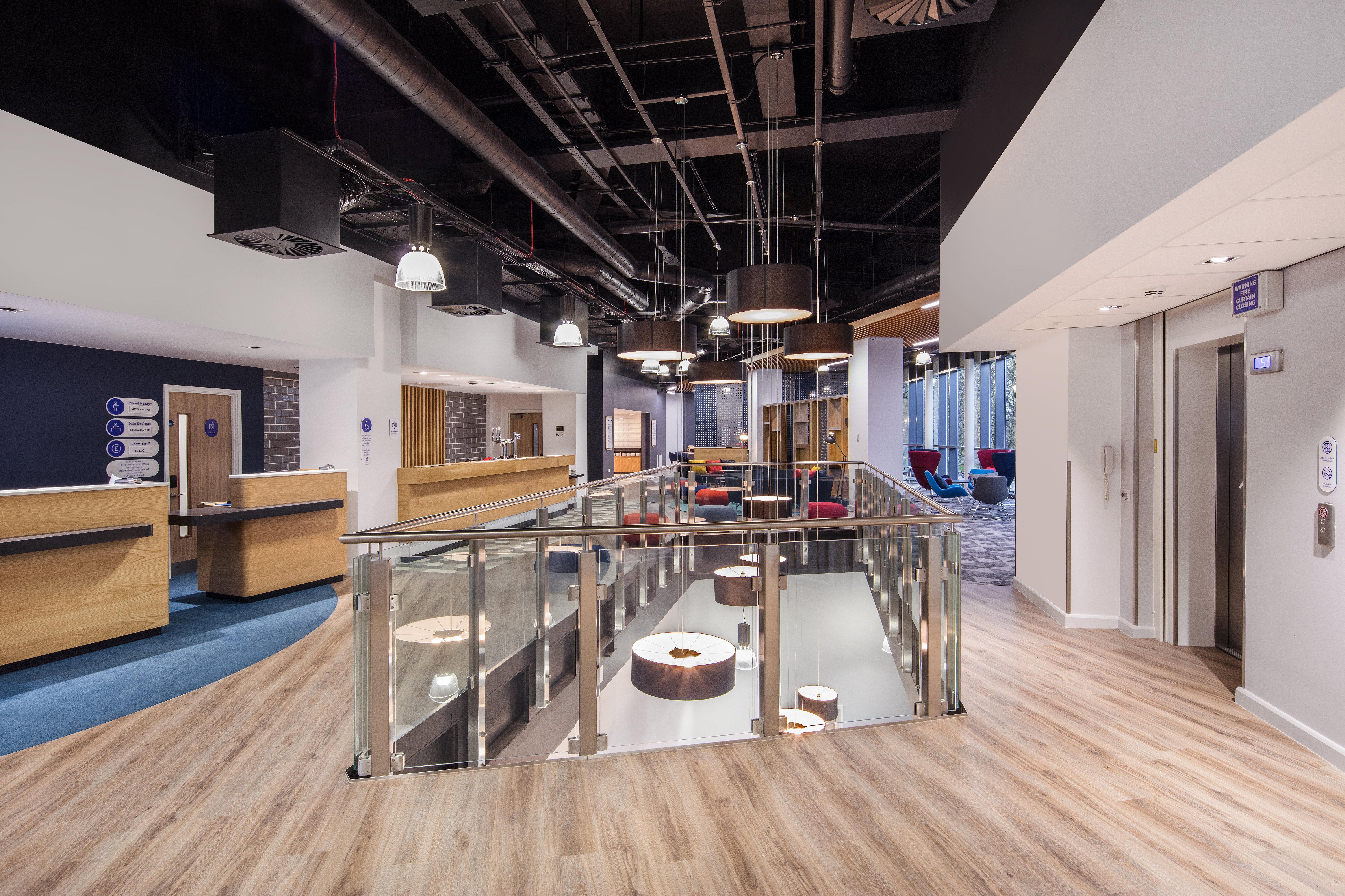 Hotel Express - - Centre By Ihg
